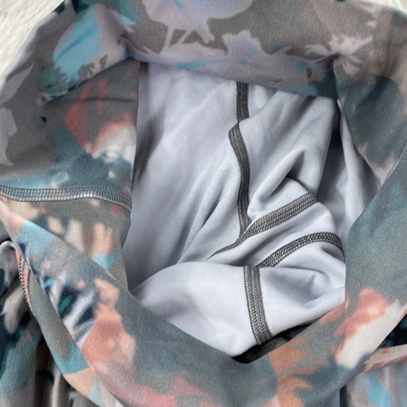 Lululemon Align Pant 28" Untamed Nature Multi - Picture 3 of 5